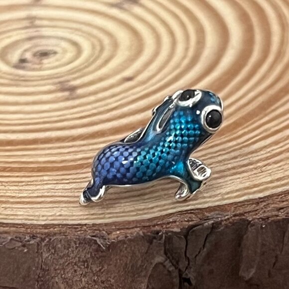 Pandora Metallic Blue Gecko Charm - Picture 4 of 6
